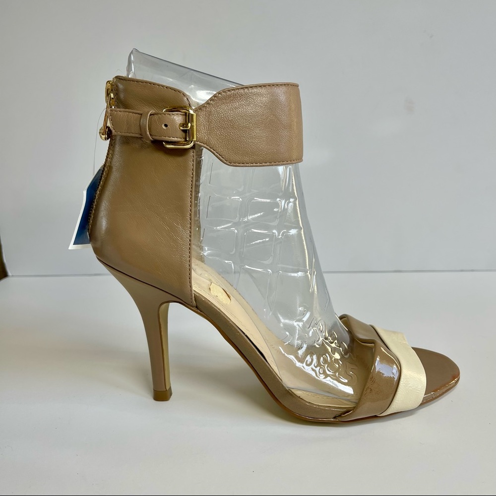 TAHARI Two Tone Tan & Beige Leather Sandal with Wide Ankle Strap NWT